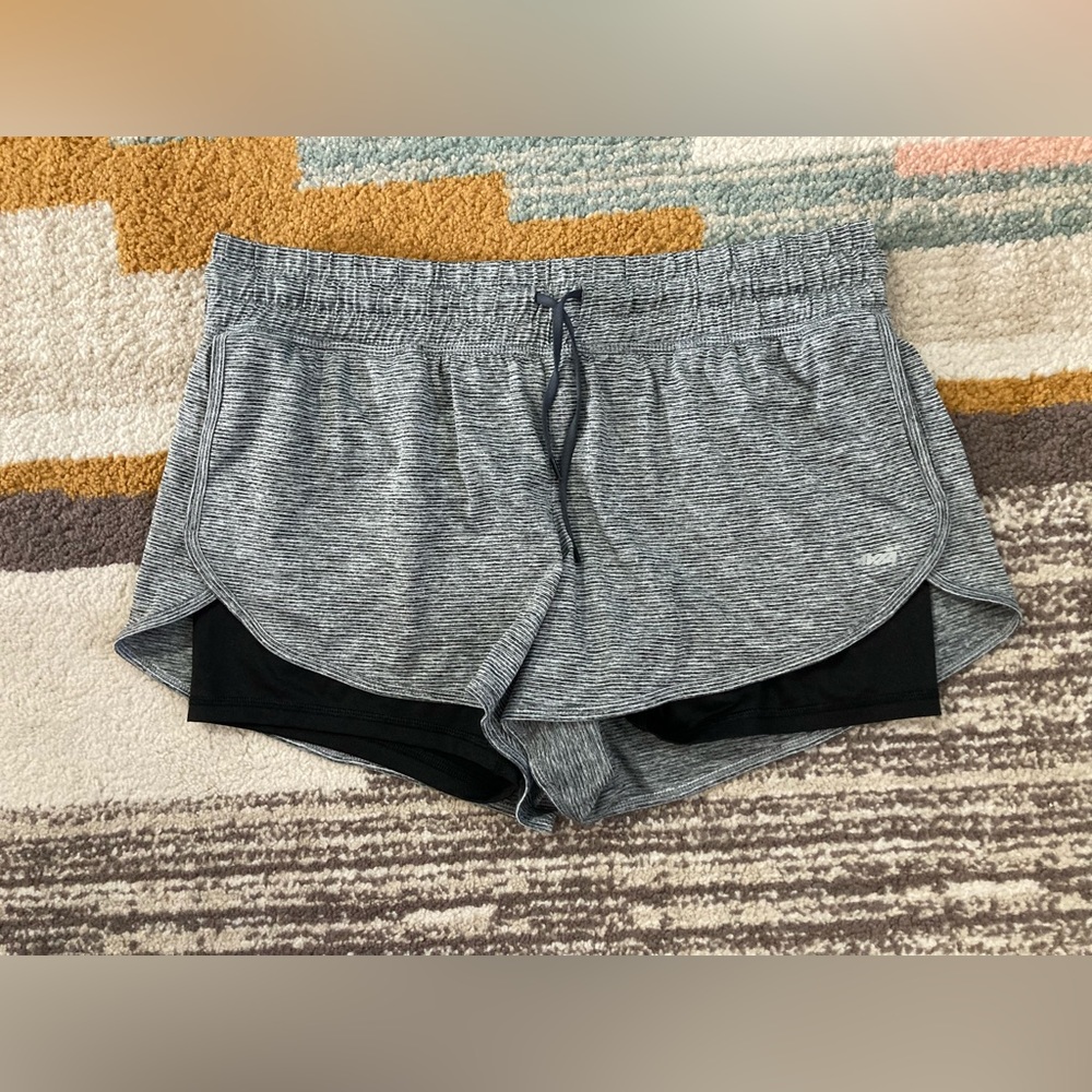 AVIA active shorts sz Large and Graphic Tees